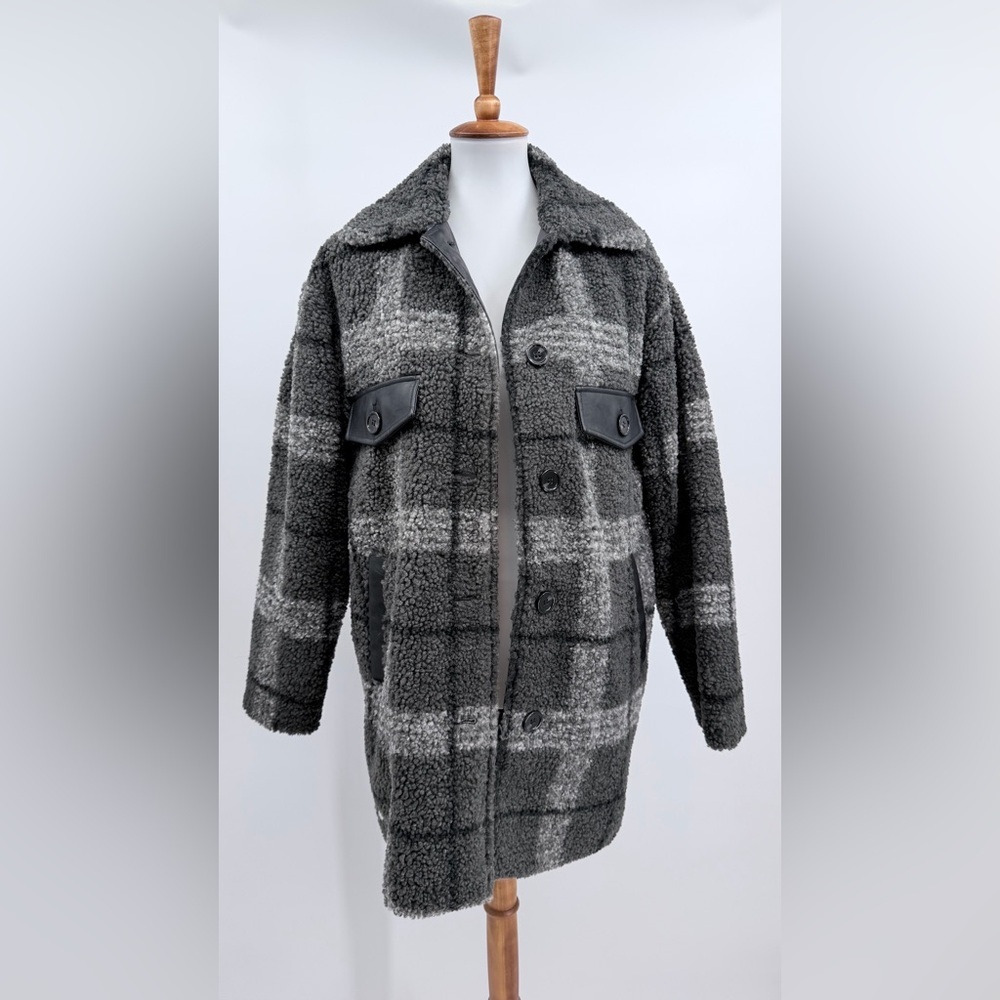 NVLT Plaid Faux Leather Trim Berber Sherpa Teddy Shacket Coat NWOT - Picture 2 of 12